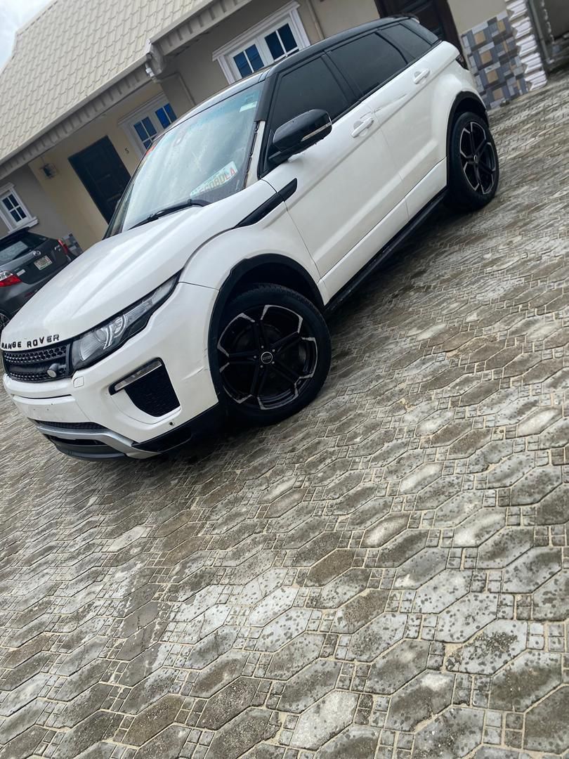 Evoque - View 5