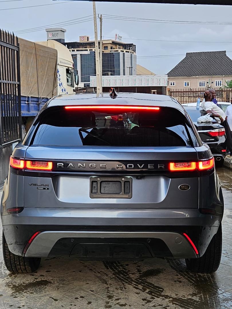 Velar - View 2