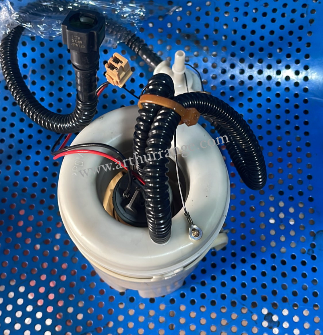 Fuel pump Sports 2006 - View 2