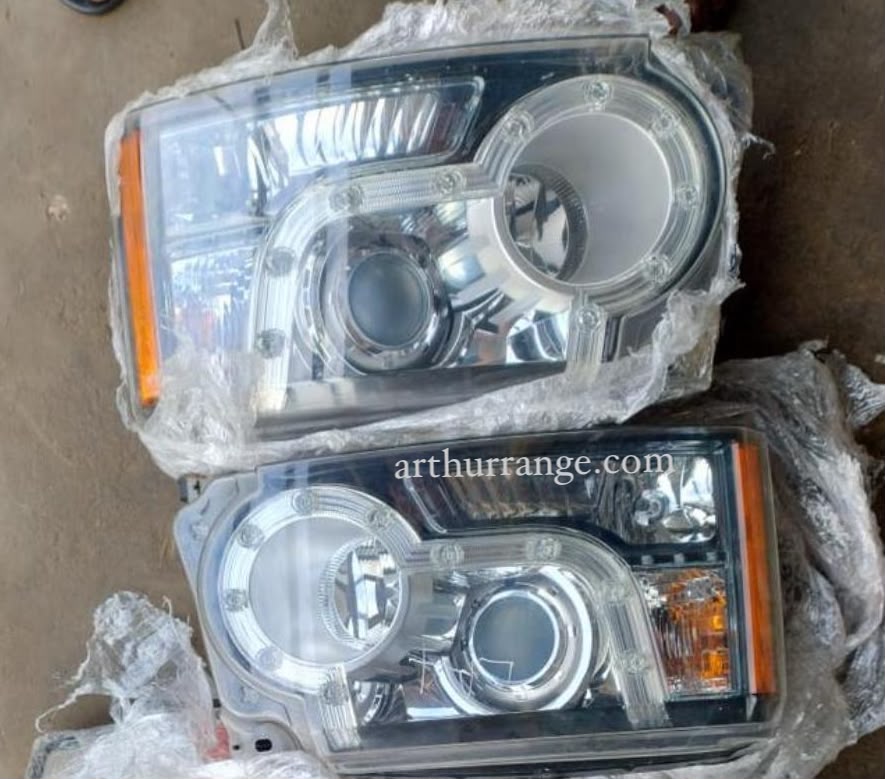 Front Light Lr4 2010-2012 - View 3