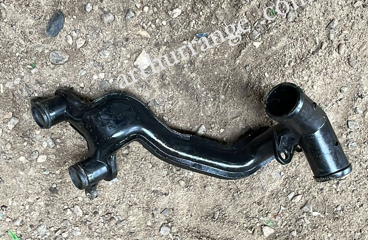 Thermostat Hose Sports / Vogue / Lr4 2010-2014