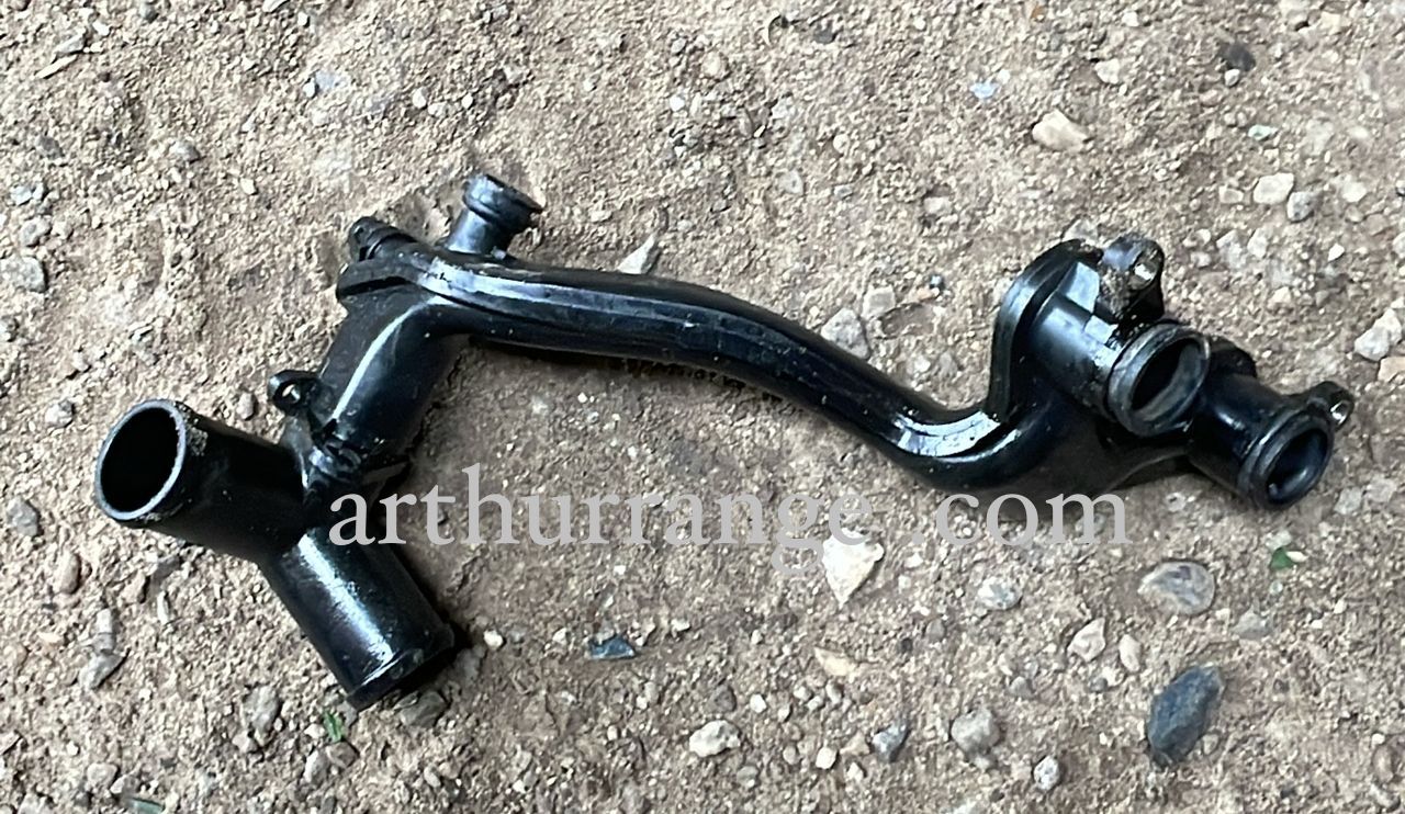 Thermostat Hose Sports / Vogue / Lr4 2010-2014 - View 3