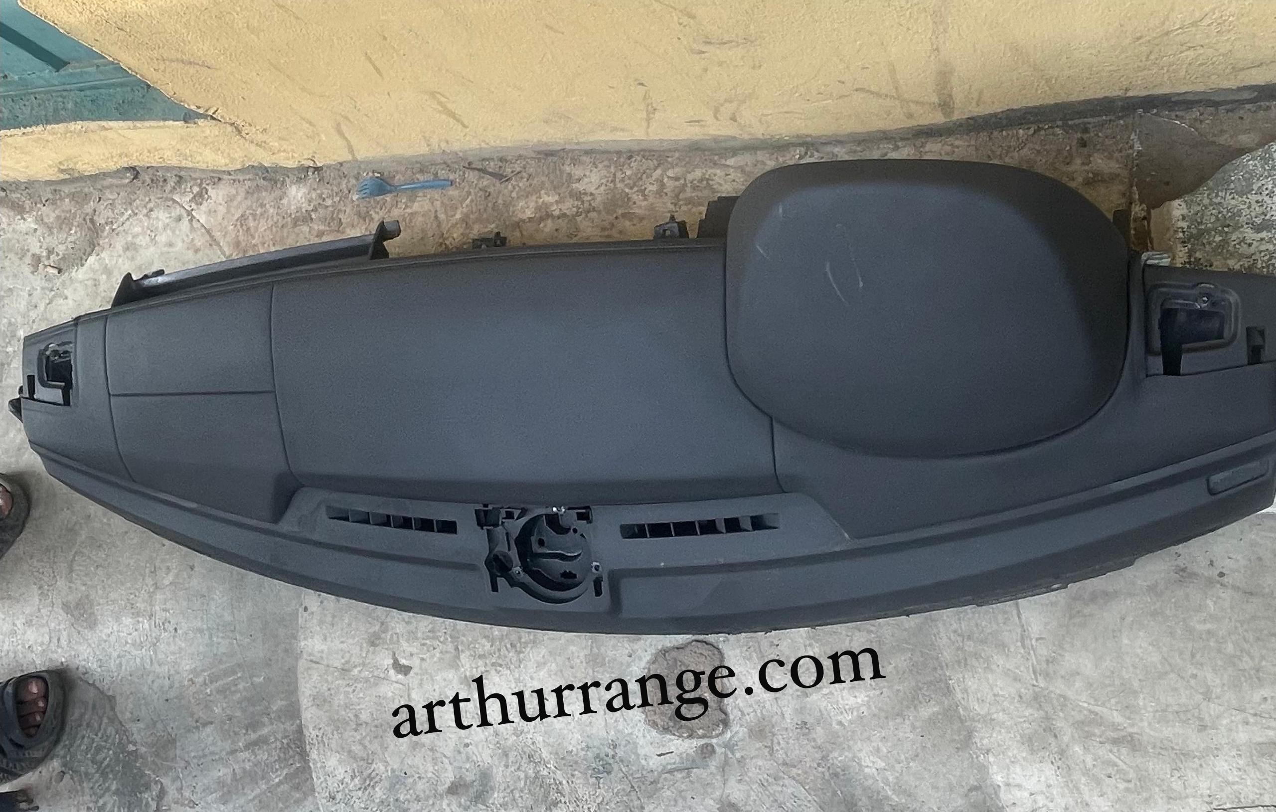 Upper Dashboard Sports / Lr3 2006-2008