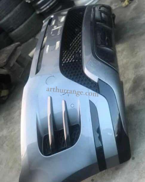Front Bumber Velar 2018 - View 4